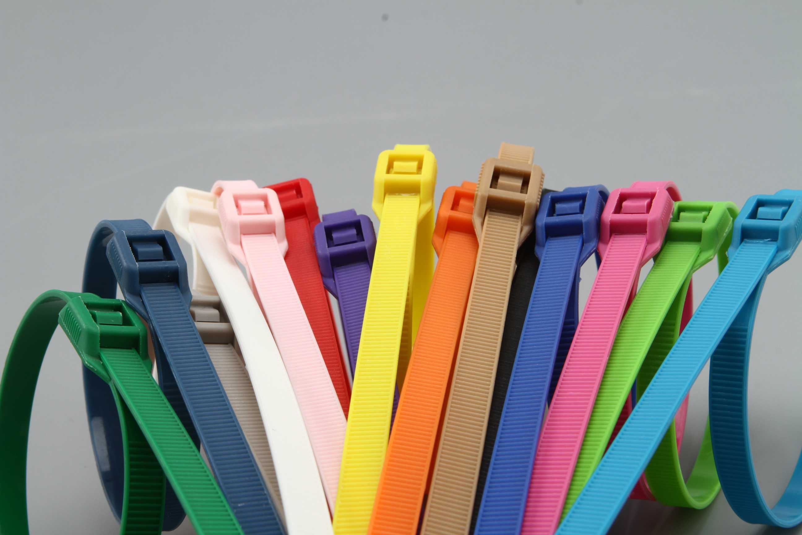 Cravate de câble en nylon de nez d'avion